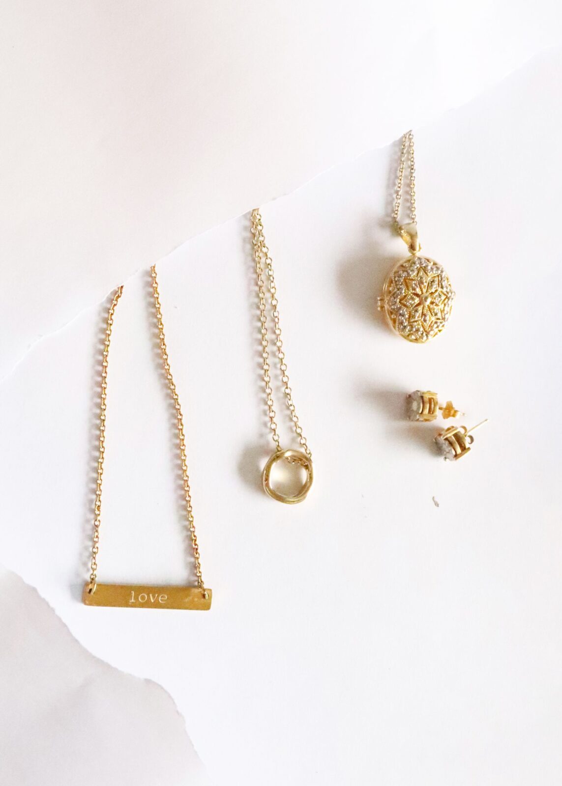Mejuri Review: Is Gold Vermeil Worth It? Quality, Durability, Price