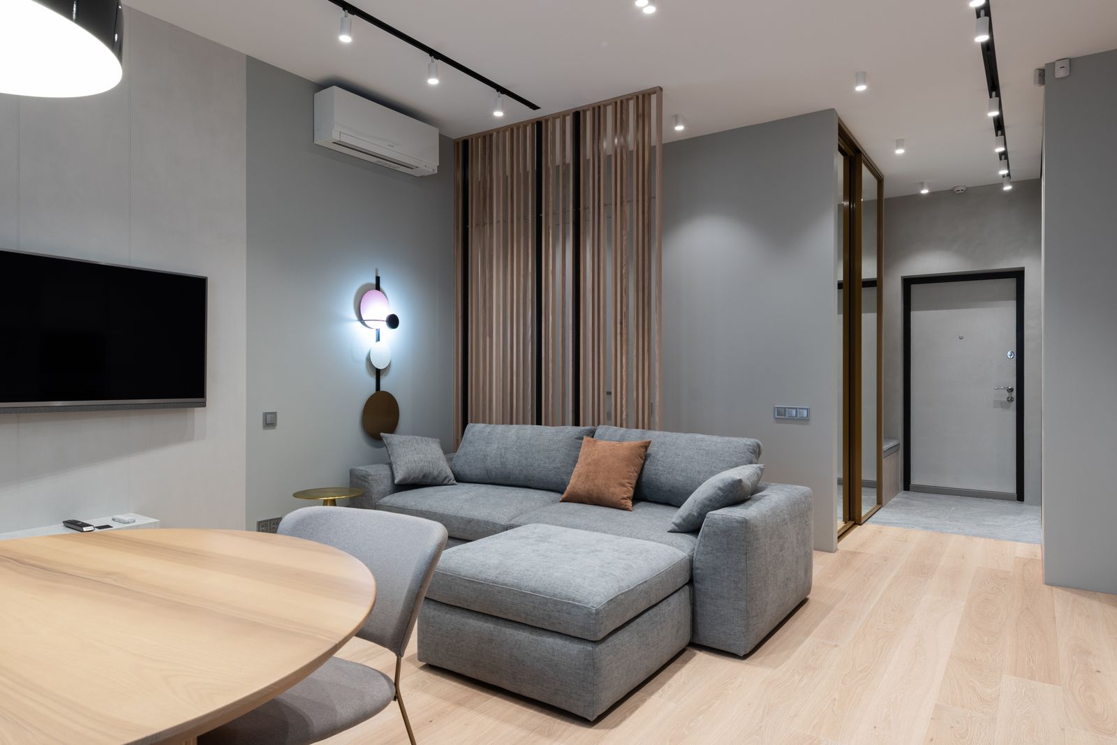 Renter-Friendly Home Upgrades: Damage-Free Changes Owners of Nothing Swear By