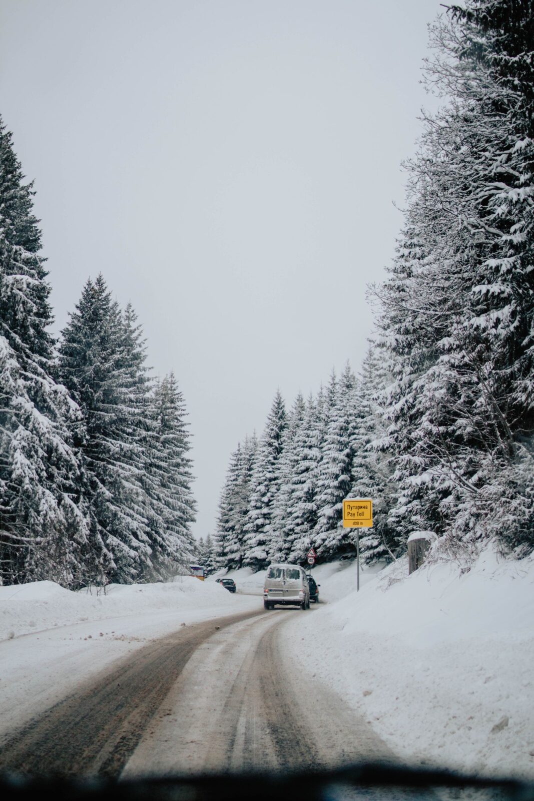 Snow Chains and Traction Aids for Winter Driving