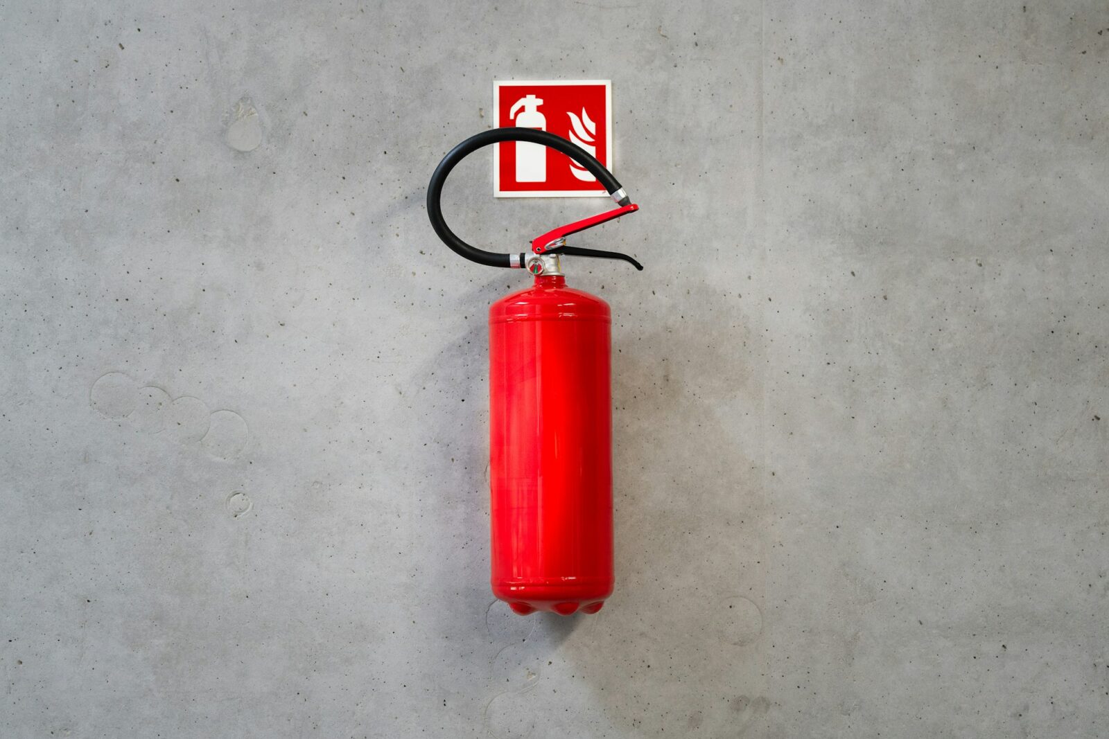 Best Home Fire Extinguishers That Pass Five Dealbreakers